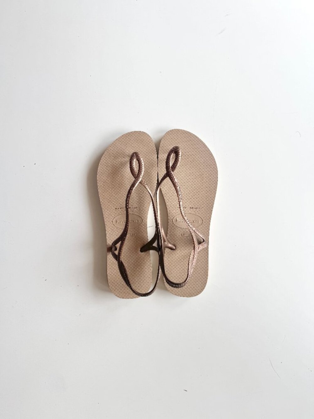 HAVAIANAS Luna Rose Gold Taupe Thong Ankle Strap Flip Flop Sandals, Size 11/12